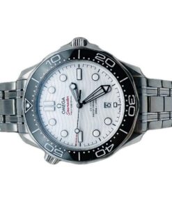 Alternative view of Omega Seamaster Diver 300M White